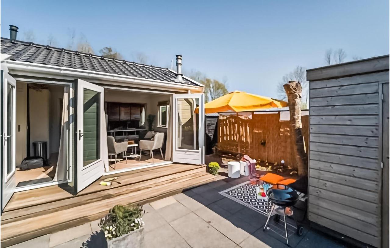 3 Bedroom Pet Friendly Home In Tzummarum Exterior photo