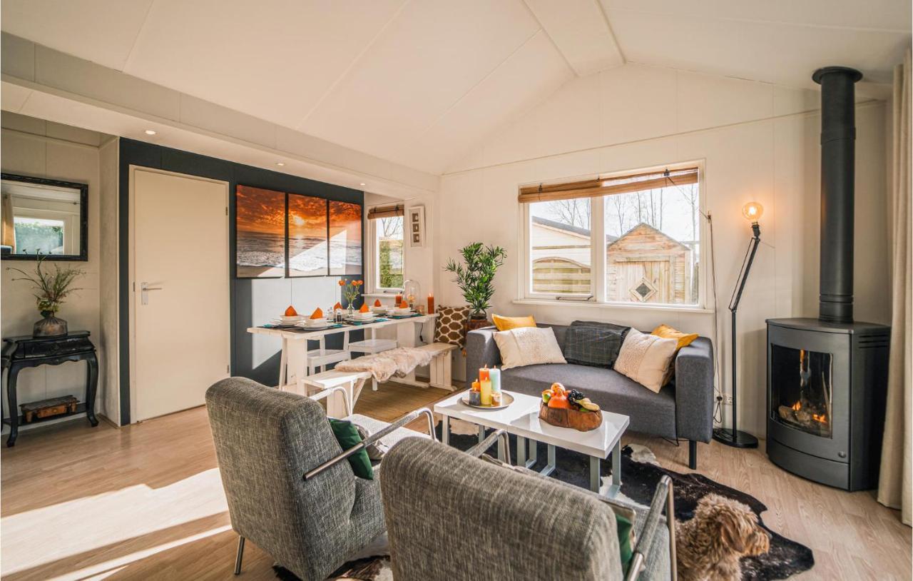3 Bedroom Pet Friendly Home In Tzummarum Exterior photo